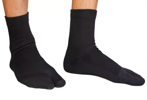 Crew Wool Tabi Socks - Black Picture 5
