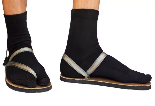 Crew Wool Tabi Socks - Black Picture 1